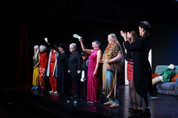 Bild: 8 Frauen / TRICKSTER INKLUSIV